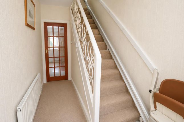 18, Wynford Way, Bradford photo 5