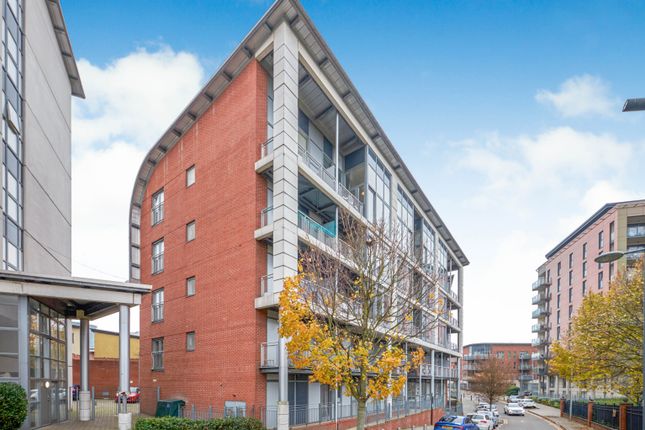 2-bed flat on Apartment 14, 52, Mason Way, Birmingham, £205,000