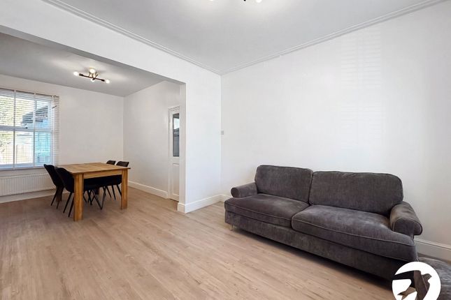54, Bannockburn Road, London photo 4