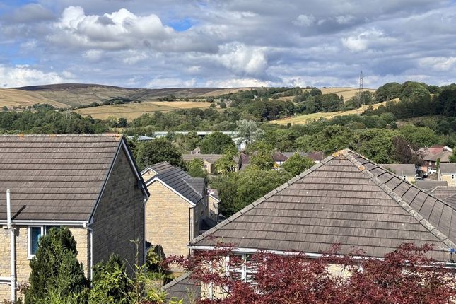 3 Danesway Cottages, High Peak photo 3