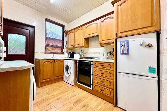 13 Pilkington Road, Bolton photo 4
