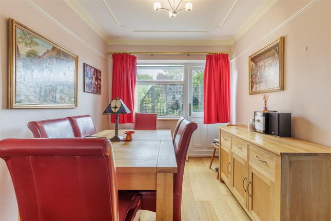 27, Beacon Road, Ware photo 4
