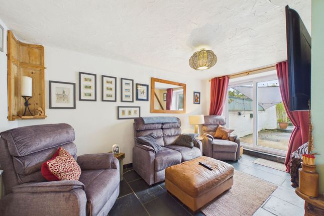 9 Irving Vale, Workington photo 4
