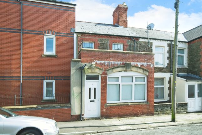 Thumbnail Flat for sale in Gwennyth Street, Cardiff