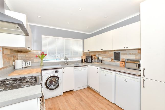 Lynwood Avenue, Waterlooville photo 4