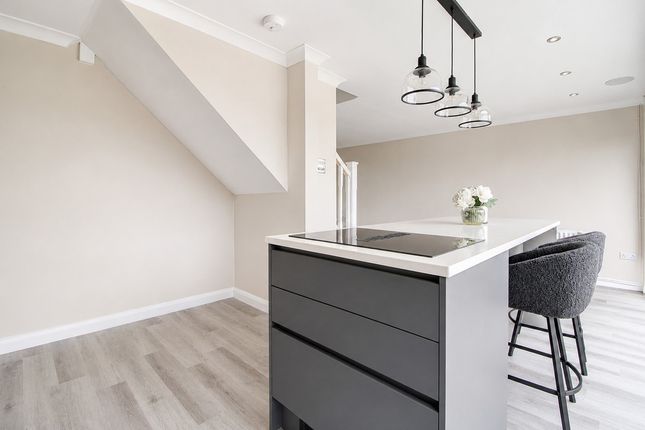 49, Hexham Gardens, Bletchley photo 4