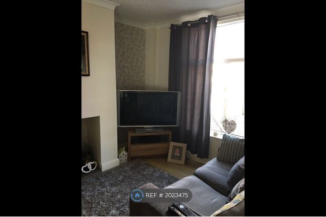 Thumbnail Terraced house to rent in Selbourne, Leigh