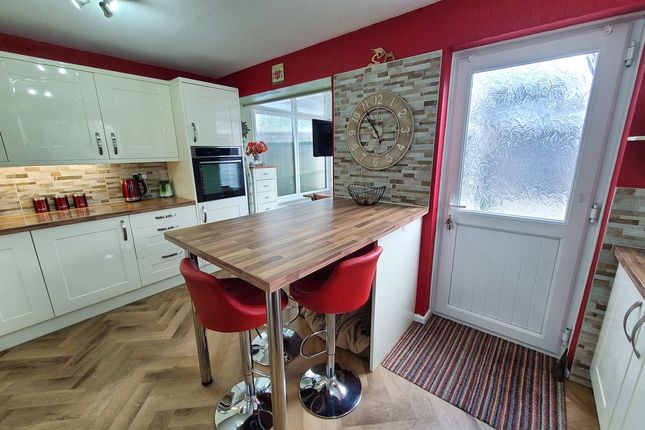 2, Longbridge Close, Southampton photo 3