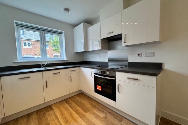 11, Kennick Way, Grantham photo 4