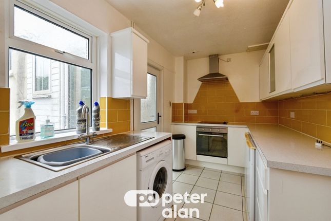9, Linden Way, Merthyr Tydfil photo 4