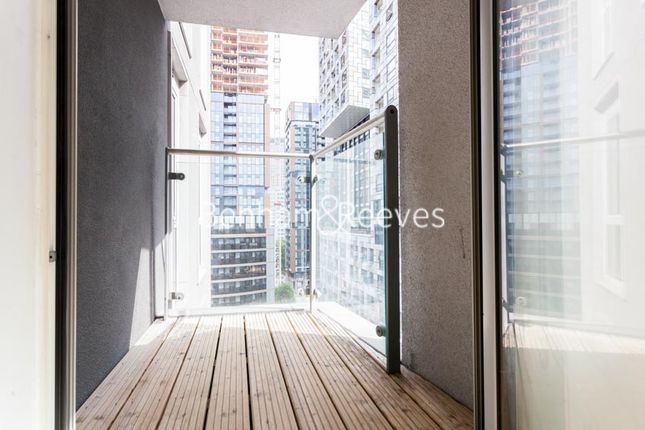 Flat to rent in Indescon Square, Cananary Wharf