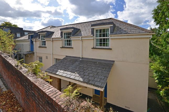 Flat to rent in Windsor Court, St Davids Hill, Exeter
