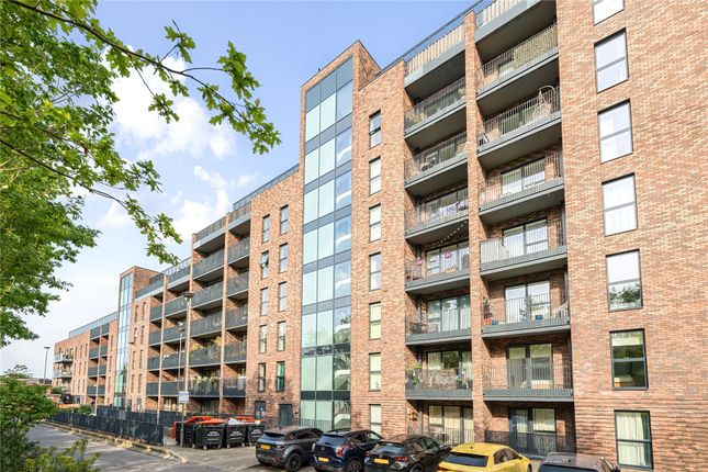 Thumbnail Flat for sale in Purbeck Gardens, London