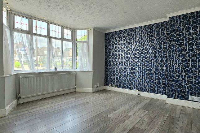 111, Saltwells Road, Dudley photo 2