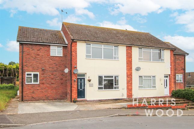 Thumbnail Maisonette for sale in Hillview Close, Rowhedge, Colchester, Essex