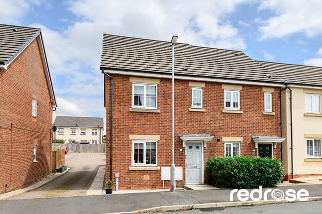 3-bed terraced on 17, Hampshire Avenue, Lancashire, PR7 7DF, £200,000