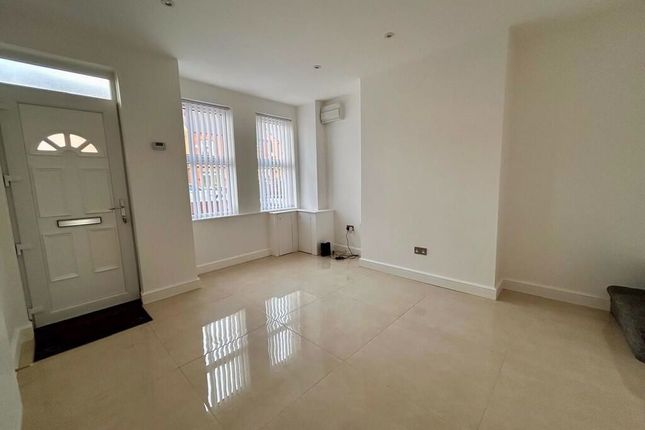 15, Glen Street, Sutton-In-Ashfield photo 4