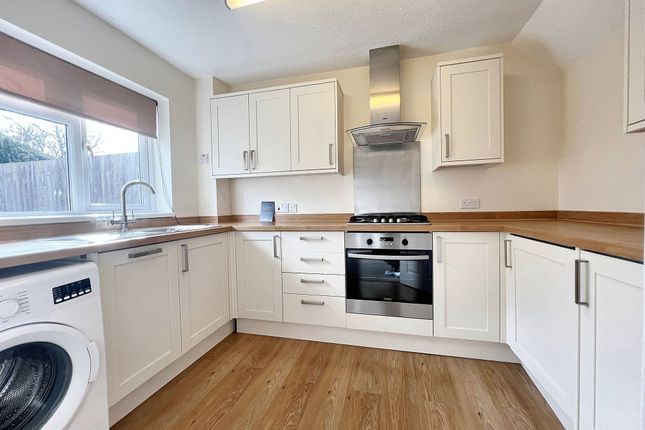 44 Broad Chalke Down, Winchester photo 2