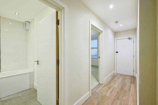 Flat 1, Meridian House,, Marketfield Road, Surrey photo 4