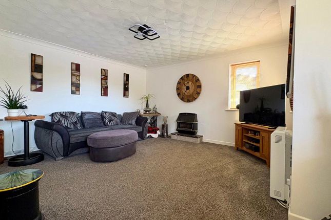 2, Kennedy Way, Honiton photo 3