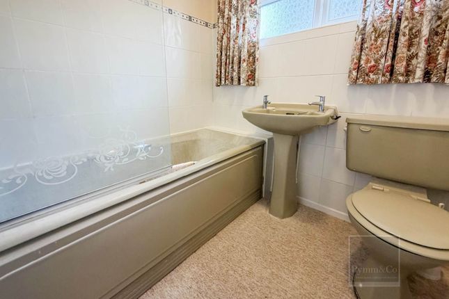 10, Ellenhill, Cromer photo 4