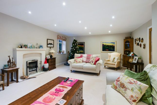 Chardon, Wonford Close, Tadworth photo 2