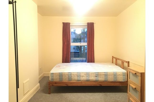 Richmond Way, Shepherds Bush photo 4