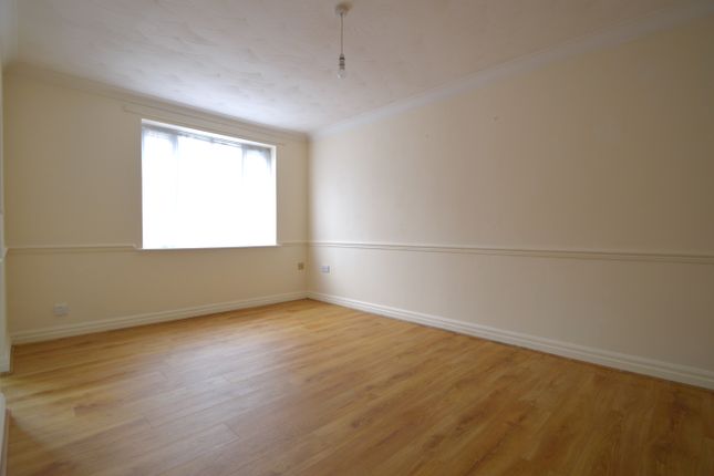 1 Cygnet Court, Swan Street, Halstead photo 4