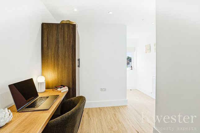 Room 7 70, St. Anns Road, Southend-on-sea photo 4