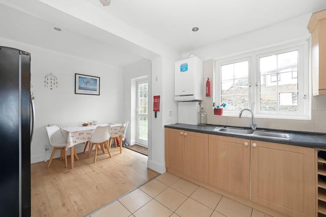 3 Tyson Gardens, Devonshire Road, London photo 4