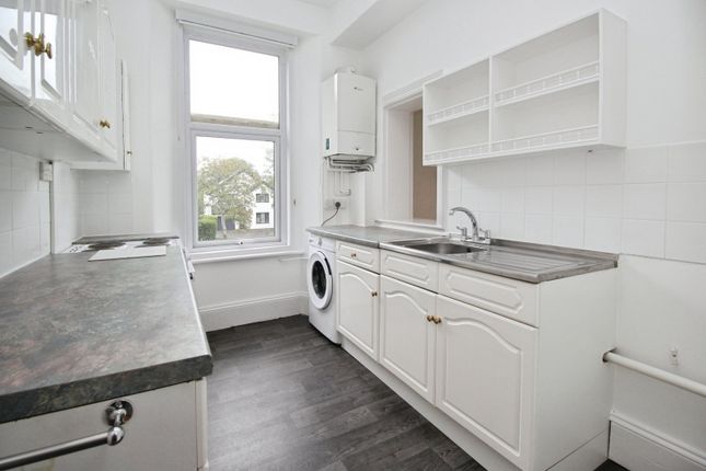 Flat 6 Graycliffe, 13, The Avenue, North Somerset photo 4