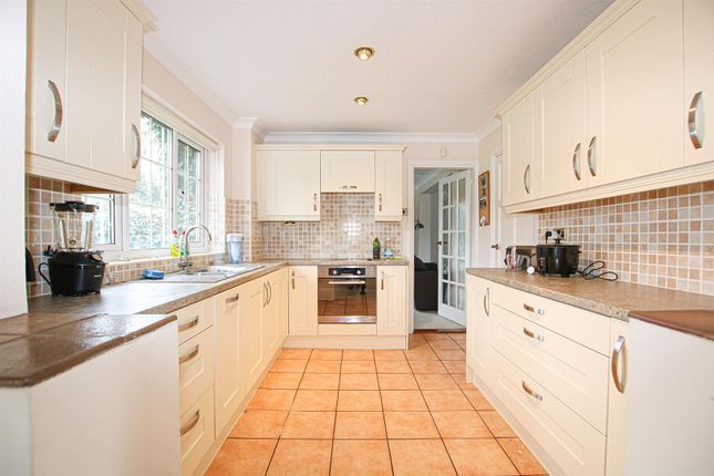 4, Falmouth Gardens, Newmarket photo 2