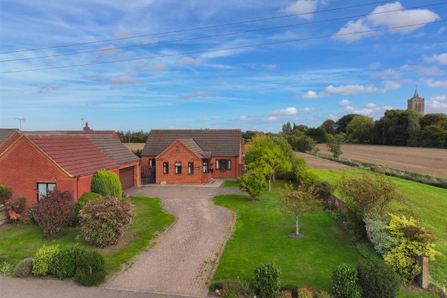 3-bed bungalow on Topsgate, Spalding, £335,000