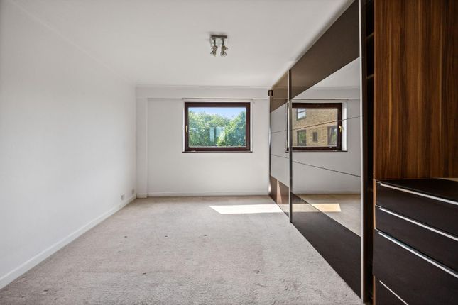 20 Hillview, 2, Primrose Hill Road, London photo 4