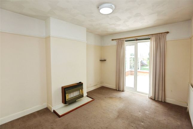 76, Taunton Drive, Hampshire photo 4