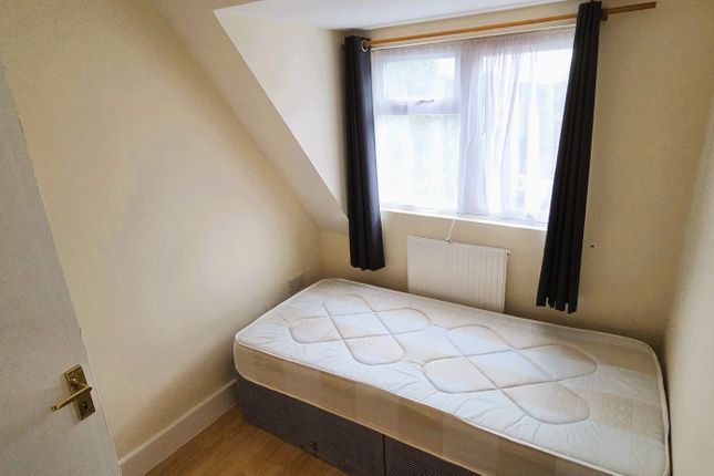 10b, Sipson Road, West Drayton photo 5