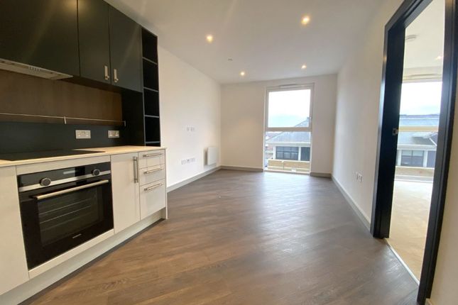 Flat for sale in Lavender House, 1 Eden Grove, Staines-Upon-Thames