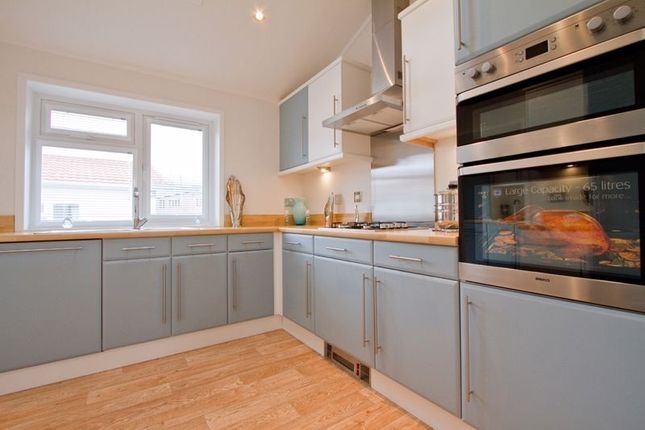 Mobile/park home for sale in Barataria Park, Ripley, Surrey.