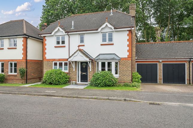 Thumbnail Link-detached house for sale in Sumner Place, Addlestone