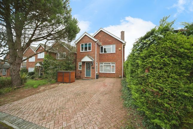 Detached house for sale in Brierley Close, Dunstable