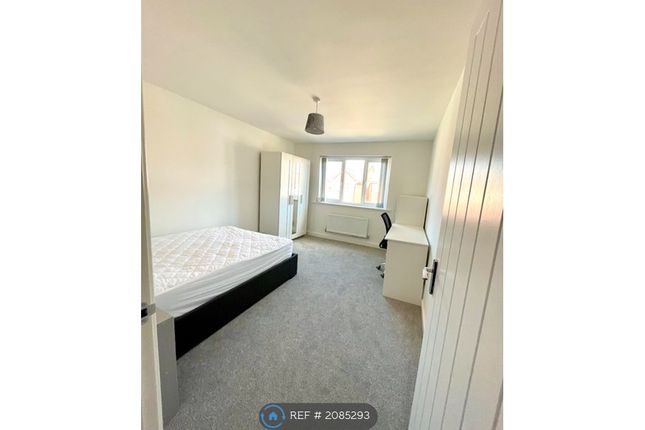Thumbnail Room to rent in Basil Grove, Newcastle