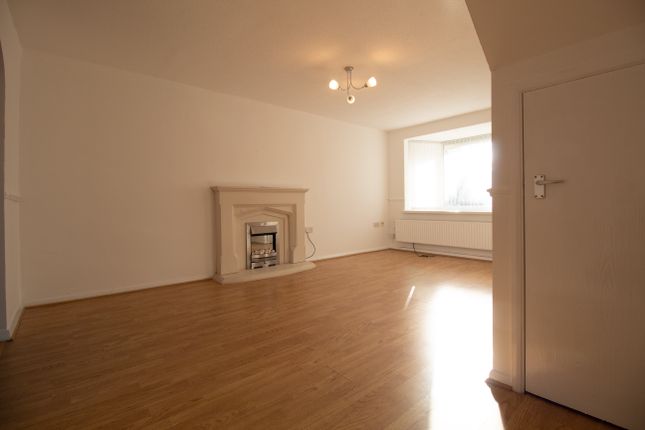 22, Pieris Drive, Nottingham photo 4