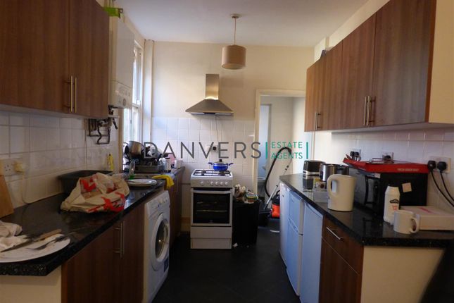 Terraced house to rent in Bramley Road, Leicester