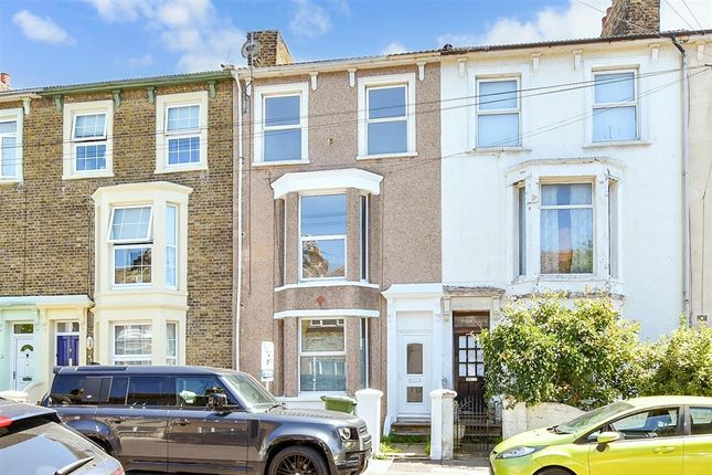 5-bed flat on Alma Road, Sheerness, £250,000