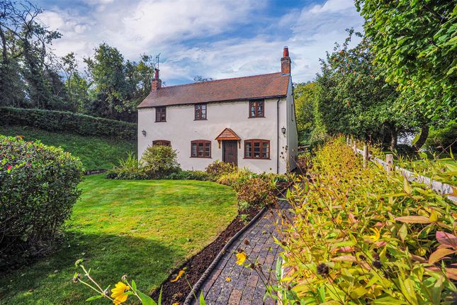 Thumbnail Cottage for sale in Mill Lane, Feckenham, Redditch Worcestershire