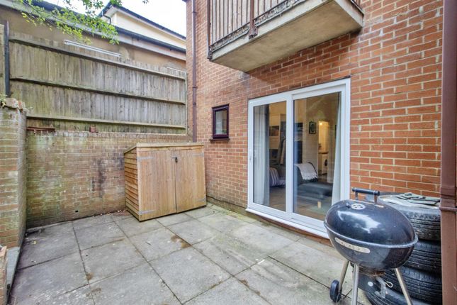Flat 12, Camden Court, Camden Road, Tunbridge Wells photo 4