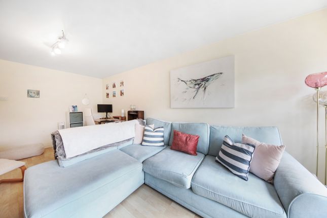 Flat for sale in Stott Close, Wandsworth, London