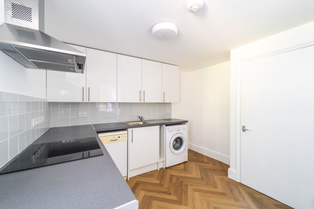 Basement flat, 96, Crouch Hill, London photo 4
