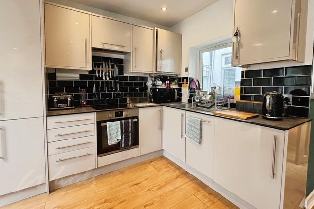 12a, Alexandra Road, Margate photo 3