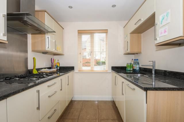 23, Bullfinch Rise, Bracknell photo 4